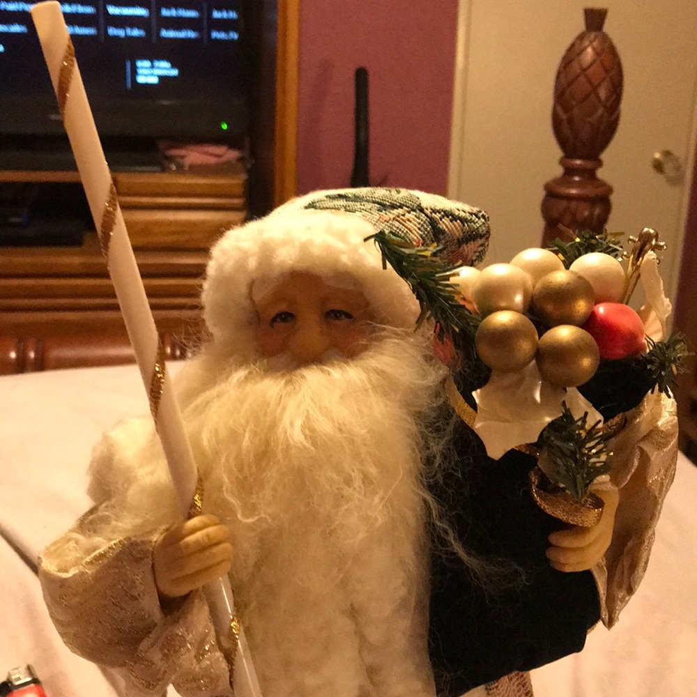 Santa Christmas Tree Topper - Picture 2 of 5